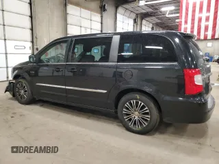 2014 Chrysler Town & Country S with VIN 2C4RC1HG1ER176087, listed as a Copart auction lot 47685805 with 130,257 mi miles and Salvage Title. Bid and sale history available at carsss.com. Image 2.