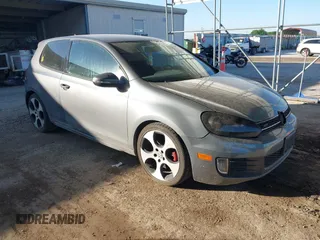 2013 Volkswagen GTI w/Conv & Sunroof z VIN WVWFD7AJ1DW065246, wystawiony jako IAAI lot #41974820 z przebiegiem 125 959 mil mil oraz . Historia ofert i sprzedaży dostępna na DreamBid. Obrazek 1.