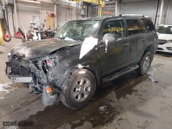 2019 Toyota 4Runner SR5 with VIN JTEZU5JRXK5192308, listed as a IAAI auction lot 41327678 with 127,320 mi miles. Bid and sale history available at carsss.com. Image 18.