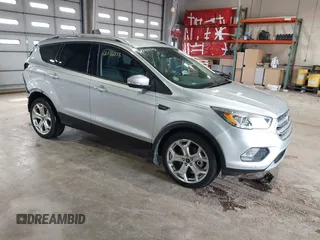 2019 Ford Escape Titanium с VIN 1FMCU9J95KUA52315, выставлен на аукционе IAAI как лот 42146073 с пробегом 22 767 миль миль и . История ставок и продаж доступна на DreamBid. Изображение 1.