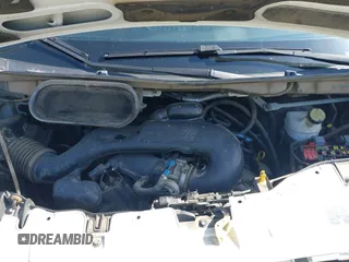 2015 Ford Transit z VIN 1FTNE1CM8FKB16085, wystawiony jako IAAI lot #42438768 z przebiegiem Nie podano mil oraz . Historia ofert i sprzedaży dostępna na DreamBid. Obrazek 10.