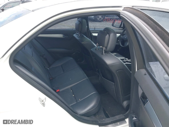 2008 Mercedes-Benz C-Class 3.0L Sport with VIN WDDGF54X98F032459, listed as a IAAI auction lot 41930016 with 183,696 mi miles. Bid and sale history available at carsss.com. Image 8.