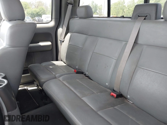 2007 Ford F-150 XLT с VIN 1FTPX14V57FA52673, выставлен на аукционе IAAI как лот 42550911 с пробегом 156 909 миль миль и . История ставок и продаж доступна на DreamBid. Изображение 8.