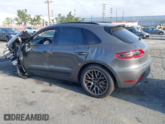 2018 Porsche Macan with VIN WP1AA2A54JLB14685, listed as a IAAI auction lot 41906101 with Not provided miles and . Bid and sale history available at DreamBid. Image 3.