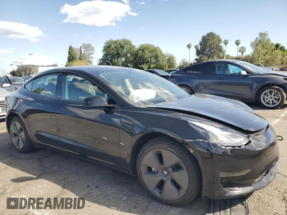 2023 Tesla Model 3 z VIN 5YJ3E1EA3PF713735, wystawiony jako Copart lot #51821995 z przebiegiem Nie podano mil oraz Szkoda całkowita • Salvage title. Historia ofert i sprzedaży dostępna na DreamBid. Obrazek 4.
