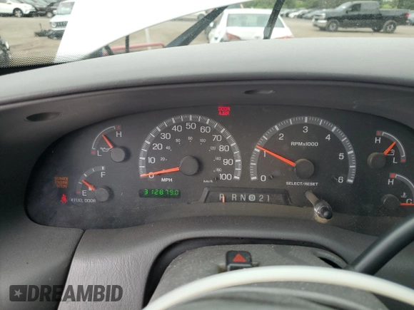 2003 Ford F-150 XL z VIN 2FTRX18L93CA55860, wystawiony jako Copart lot #57402295 z przebiegiem 312 879 mil mil oraz Szkoda całkowita • Salvage title. Historia ofert i sprzedaży dostępna na DreamBid. Obrazek 9.