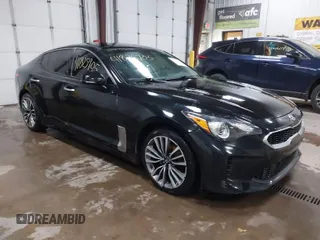 2018 Kia Stinger Premium with VIN KNAE25LA4J6011127, listed as a IAAI auction lot 41825905 with 79,582 mi miles. Bid and sale history available at carsss.com. Image 1.