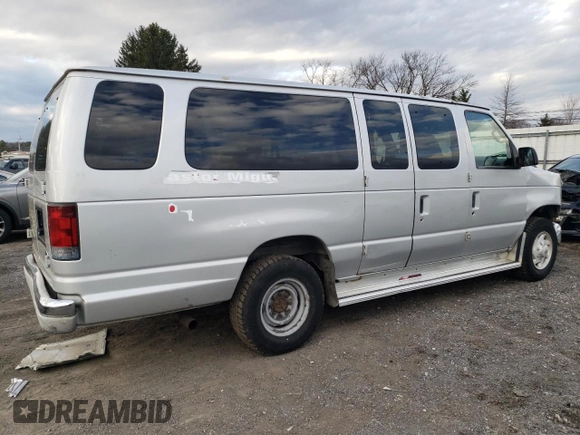 2002 Ford Econoline Passenger XL with VIN 1FBSS31L12HA34583, listed as a Copart auction lot 86967804 with 205,413 mi miles and Salvage title. Bid and sale history available at DreamBid. Image 3.