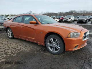 2011 Dodge Charger RT Plus with VIN 2B3CM5CT5BH610870, listed as a Copart auction lot 44400105 with 211,858 mi miles and Salvage Title. Bid and sale history available at carsss.com. Image 4.
