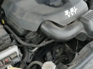 2012 Jeep Grand Cherokee Laredo z VIN 1C4RJEAG2CC258519, wystawiony jako IAAI lot #43517274 z przebiegiem 187 354 mil mil oraz . Historia ofert i sprzedaży dostępna na DreamBid. Obrazek 14.