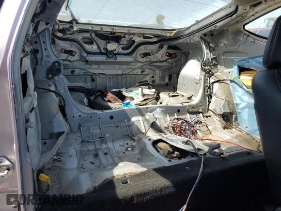 2002 Acura RSX Manual z VIN JH4DC53892C014860, wystawiony jako Copart lot #69463504 z przebiegiem Nie podano mil oraz Szkoda całkowita • Salvage title. Historia ofert i sprzedaży dostępna na DreamBid. Obrazek 10.
