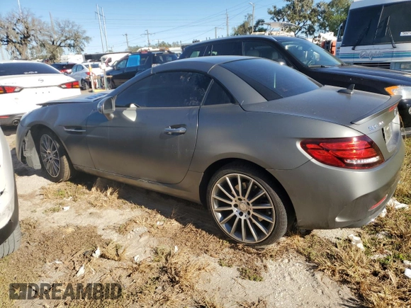 2017 Mercedes-Benz SLC 300 z VIN WDDPK3JA3HF138003, wystawiony jako Copart lot #81404554 z przebiegiem 23 339 mil mil oraz Nie do naprawy • Non repairable. Historia ofert i sprzedaży dostępna na DreamBid. Obrazek 2.