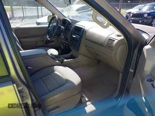 2003 Ford Explorer XLS z VIN 1FMZU62K73UB53223, wystawiony jako IAAI lot #41825484 z przebiegiem 127 396 mil mil oraz . Historia ofert i sprzedaży dostępna na DreamBid. Obrazek 5.