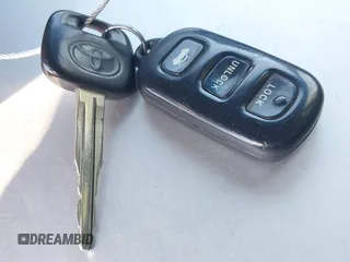 2004 Toyota Camry LE z VIN JTDBE32K040263783, wystawiony jako IAAI lot #42066013 z przebiegiem 204 531 mil mil oraz . Historia ofert i sprzedaży dostępna na DreamBid. Obrazek 11.