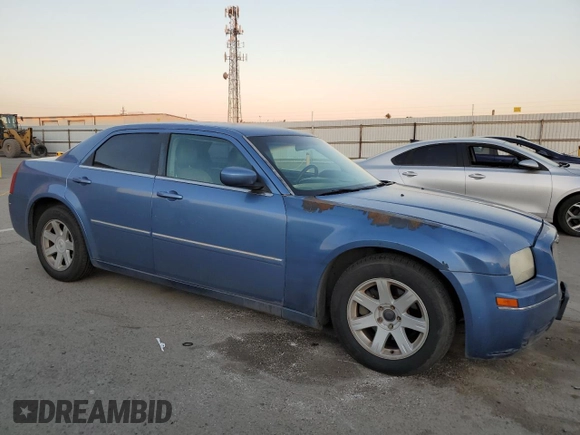 2007 Chrysler 300 Signature with VIN 2C3KA53G97H737803, listed as a Copart auction lot 88790885 with 188,023 mi miles and Clean Title. Bid and sale history available at carsss.com. Image 4.