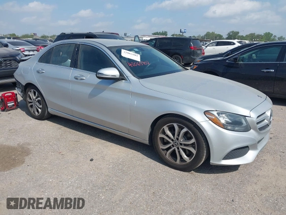 2017 Mercedes-Benz C 300 z VIN 55SWF4JB6HU231626, wystawiony jako IAAI lot #42065902 z przebiegiem 74 607 mil mil oraz . Historia ofert i sprzedaży dostępna na DreamBid. Obrazek 1.