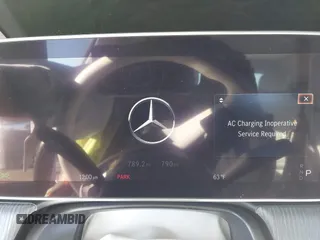 2024 Mercedes-Benz EQE 350+ z VIN W1KEG2BB3RF059619, wystawiony jako IAAI lot #41865785 z przebiegiem 790 mil mil oraz . Historia ofert i sprzedaży dostępna na DreamBid. Obrazek 7.