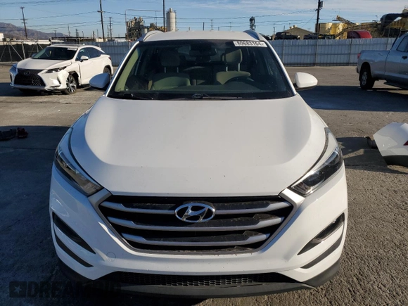 2017 Hyundai Tucson SE with VIN KM8J33A40HU493628, listed as a Copart auction lot 80683164 with 71,374 mi miles and Salvage Title. Bid and sale history available at DreamBid. Image 5.