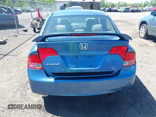 2006 Honda Civic LX with VIN JHMFA16586S000128, listed as a IAAI auction lot 42138350 with 127,253 mi miles and . Bid and sale history available at DreamBid. Image 6.