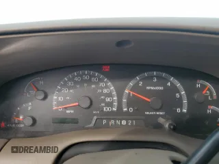 2000 Ford Expedition XLT with VIN 1FMRU1569YLA22051, listed as a Copart auction lot 47733465 with 0 mi miles and Salvage Title. Bid and sale history available at carsss.com. Image 9.
