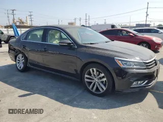 2018 Volkswagen Passat SE с VIN 1VWBA7A3XJC021295, выставлен на аукционе Copart как лот 60240625 с пробегом 33 986 миль миль и Списание • Salvage title. История ставок и продаж доступна на DreamBid. Изображение 4.