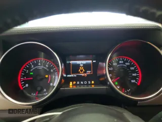 2020 Ford Mustang EcoBoost z VIN 1FATP8UH6L5125878, wystawiony jako Copart lot #60897975 z przebiegiem 70 475 mil mil oraz Szkoda całkowita • Salvage title. Historia ofert i sprzedaży dostępna na DreamBid. Obrazek 9.