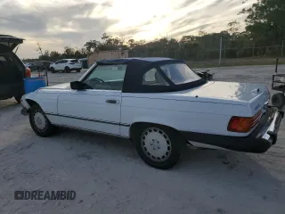 1988 Mercedes-Benz 560 SL with VIN WDBBA48D7JA082792, listed as a Copart auction lot 86698654 with 81,335 mi miles and Salvage Title. Bid and sale history available at DreamBid. Image 2.