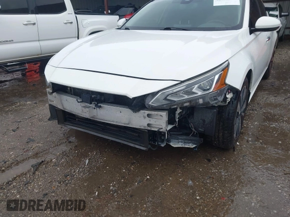 2019 Nissan Altima SV with VIN 1N4BL4DVXKC214904, listed as a IAAI auction lot 42162093 with 294,733 mi miles and . Bid and sale history available at DreamBid. Image 6.