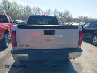 2011 Chevrolet Silverado 1500 LT with VIN 1GCRKSE39BZ388702, listed as a IAAI auction lot 41921374 with 124,322 mi miles and . Bid and sale history available at DreamBid. Image 17.