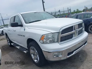 2012 Ram 1500 Outdoorsman z VIN 1C6RD7LT6CS122906, wystawiony jako IAAI lot #42359190 z przebiegiem 170 183 mil mil oraz . Historia ofert i sprzedaży dostępna na DreamBid. Obrazek 1.