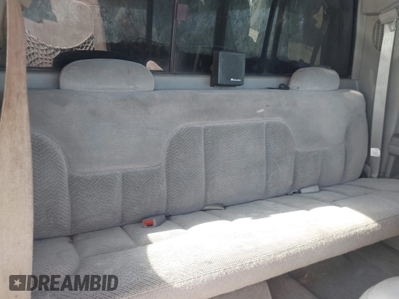 1997 Chevrolet Silverado 1500 with VIN 1GCEK19R1VE268315, listed as a IAAI auction lot 42033977 with 183,787 mi miles and . Bid and sale history available at DreamBid. Image 8.