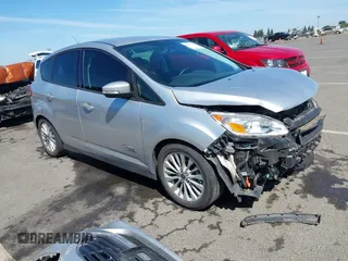 2017 Ford C-Max SE z VIN 1FADP5EU4HL110281, wystawiony jako IAAI lot #42215401 z przebiegiem 46 305 mil mil oraz . Historia ofert i sprzedaży dostępna na DreamBid. Obrazek 1.