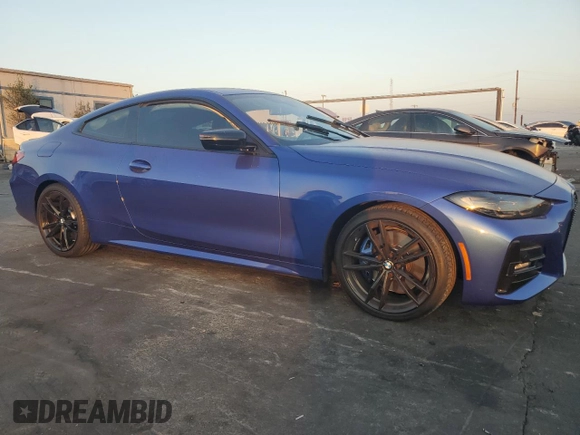 2022 BMW 4 Series 430i z VIN WBA53AP04NCH69132, wystawiony jako Copart lot #83007864 z przebiegiem Nie podano mil oraz Szkoda całkowita • Salvage title. Historia ofert i sprzedaży dostępna na DreamBid. Obrazek 4.