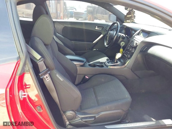 2013 Hyundai Genesis Coupe 2.0T R-Spec with VIN KMHHT6KD5DU097915, listed as a IAAI auction lot 41813059 with 150,393 mi miles. Bid and sale history available at carsss.com. Image 5.
