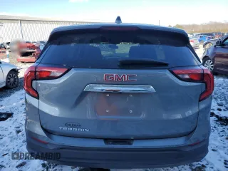 2020 GMC Terrain SLE z VIN 3GKALMEV4LL215707, wystawiony jako Copart lot #41375365 z przebiegiem 39 396 mil mil oraz Szkoda całkowita • Salvage title. Historia ofert i sprzedaży dostępna na DreamBid. Obrazek 6.