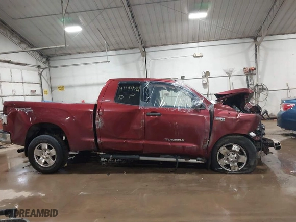 2010 Toyota Tundra 4WD Truck with VIN 5TFUY5F16AX102483, listed as a IAAI auction lot 41199727 with 1 mi miles. Bid and sale history available at carsss.com. Image 13.