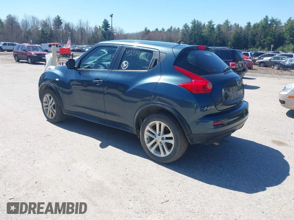 2013 Nissan Juke S with VIN JN8AF5MR2DT220192, listed as a IAAI auction lot 42114431 with 200,651 mi miles. Bid and sale history available at carsss.com. Image 3.