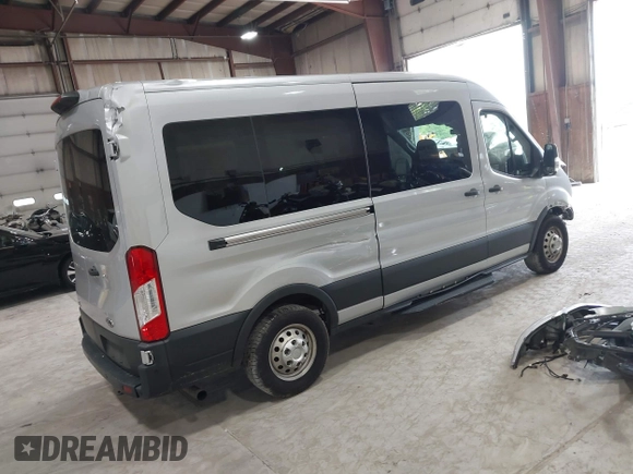 2021 Ford Transit Passenger XL с VIN 1FBAX9CG9MKA15625, выставлен на аукционе IAAI как лот 42491429 с пробегом 99 401 миль миль и . История ставок и продаж доступна на DreamBid. Изображение 4.