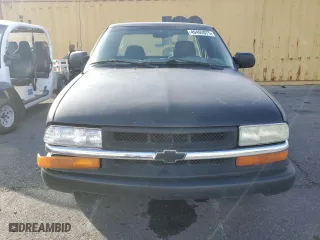 2003 Chevrolet S-10 LS with VIN 1GCCS19X538145019, listed as a Copart auction lot 49492075 with 286,260 mi miles and Clean Title. Bid and sale history available at carsss.com. Image 5.
