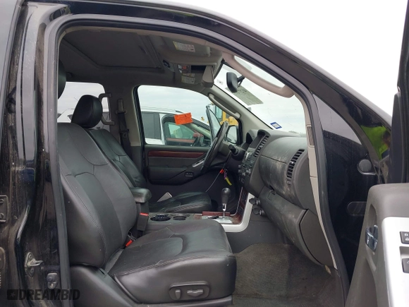 2012 Nissan Pathfinder SV with VIN 5N1AR1NN0CC634556, listed as a IAAI auction lot 41277695 with 197,406 mi miles. Bid and sale history available at carsss.com. Image 5.