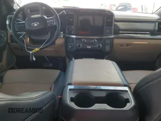 2023 Ford F-250 XL z VIN 1FT8W2BN4PED78194, wystawiony jako Copart lot #56460555 z przebiegiem 45 300 mil mil oraz Szkoda całkowita • Salvage title. Historia ofert i sprzedaży dostępna na DreamBid. Obrazek 8.