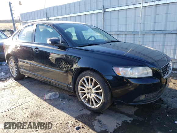 2011 Volvo S40 with VIN YV1672MS2B2538956, listed as a Copart auction lot 89078845 with 172,865 mi miles and Salvage Title. Bid and sale history available at carsss.com. Image 4.