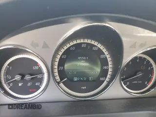 2011 Mercedes-Benz C 300 Sport с VIN WDDGF5EB5BA474565, выставлен на аукционе Copart как лот 61918055 с пробегом 210 410 миль миль и Списание • Salvage title. История ставок и продаж доступна на DreamBid. Изображение 9.
