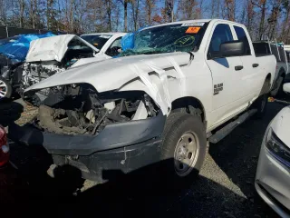 2019 Ram 1500 Express z VIN 1C6RR7FG9KS593589, wystawiony jako Copart lot #81504864 z przebiegiem Nie podano mil oraz Szkoda całkowita • Salvage title. Historia ofert i sprzedaży dostępna na DreamBid. Obrazek 1.