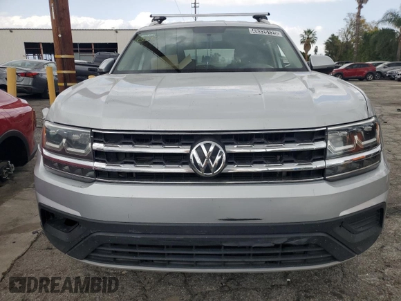 2018 Volkswagen Atlas S with VIN 1V2AP2CA2JC536673, listed as a Copart auction lot 49325125 with 134,248 mi miles and Clean title. Bid and sale history available at DreamBid. Image 5.