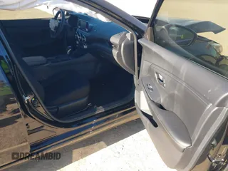 2025 Nissan Sentra S with VIN 3N1AB8BV6SY262493, listed as a IAAI auction lot 41392051 with 942 mi miles and . Bid and sale history available at DreamBid. Image 5.