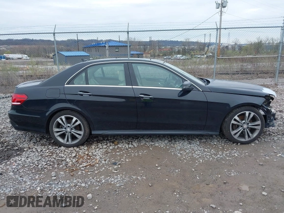 2016 Mercedes-Benz E-Class E 350 Luxury with VIN WDDHF8JB6GB186535, listed as a IAAI auction lot 41883817 with 116,342 mi miles. Bid and sale history available at carsss.com. Image 13.