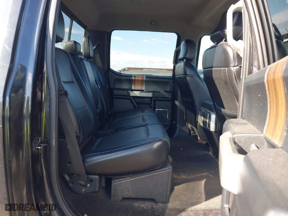 2015 Ford F-150 XLT with VIN 1FTEW1EG8FKE85372, listed as a IAAI auction lot 41651148 with 117,044 mi miles. Bid and sale history available at carsss.com. Image 8.