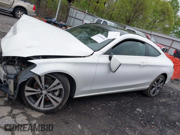 2017 Mercedes-Benz C C 300 with VIN WDDWJ4JB6HF401498, listed as a IAAI auction lot 41978936 with 95,197 mi miles. Bid and sale history available at carsss.com. Image 14.