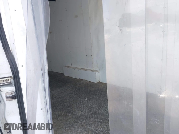 2018 Ford Transit с VIN 1FTYR3XG7JKB40890, выставлен на аукционе IAAI как лот 42448523 с пробегом 92 683 миль миль и . История ставок и продаж доступна на DreamBid. Изображение 8.